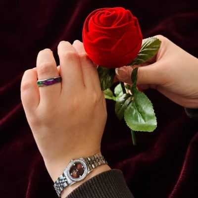 انگشتر جادویی با جعبه طرح گل